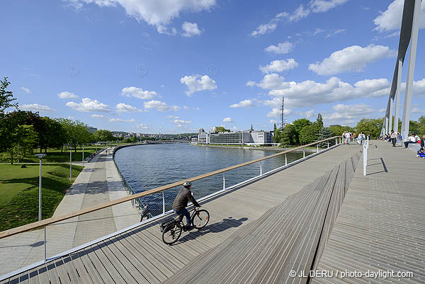 Liège - passerelle sur la Meuse